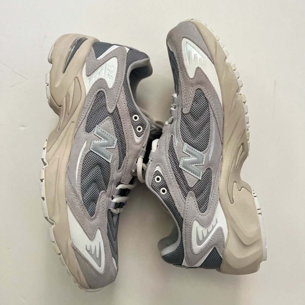 New Balance 725. Like New. Mens US sz 11.5M